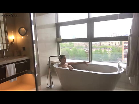 ❤️ En fantastisk babe som lidenskapelig rykker av seg fitta på badet ❤️ Jævla video på porno no.tusar.top ﹏